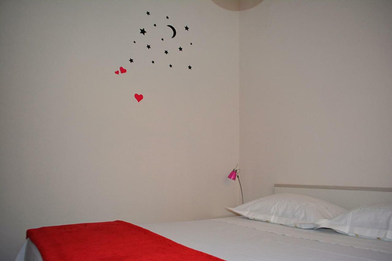 Cosy Sunset Apartment أوميس المظهر الخارجي الصورة